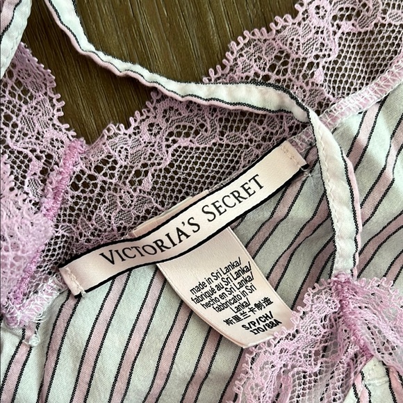 Victoria’s Secret Striped Sleepwear Set - Picture 4 of 7